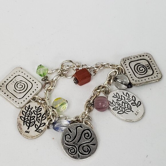 Vintage AAI Signed Dangle Silver Tone World Landmarks Bracelet - Picture 6 of 7